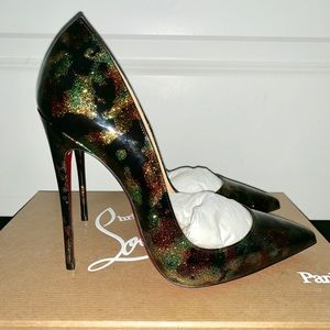 *NEW* Christian Louboutin Pumps